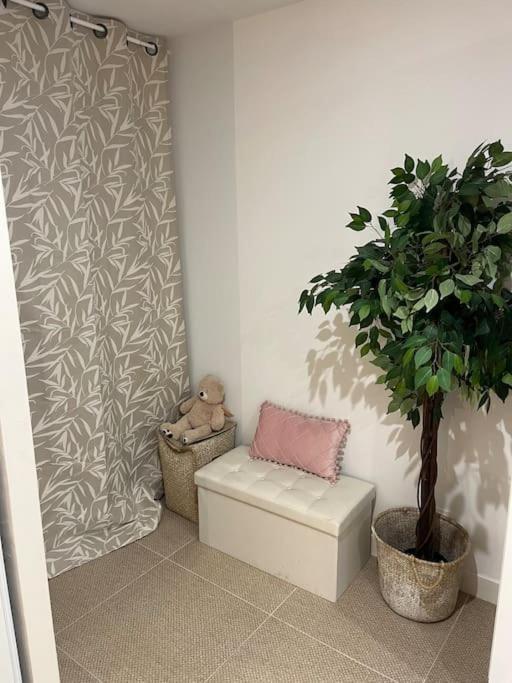 Appartement Fontaine De Vaucluse Екстериор снимка